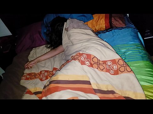 ❤️ Beau-fils réprimandant sa jeune belle-mère pendant qu'elle dort. ️ Porno at us fr.villagesexvideos.ru ❌️